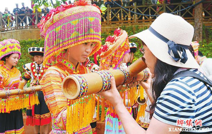 ʢװ��ᡰԼ�½ڡ�������ġ����˽ڡ�