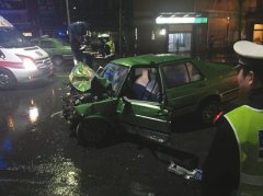 �Թ�����ײ����������� ��2������