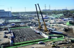 �������и����Ľ�������