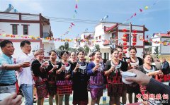 ���ϣ���ɳ��������ϰ����� 195������Ԫ��ϲǨ�¾�