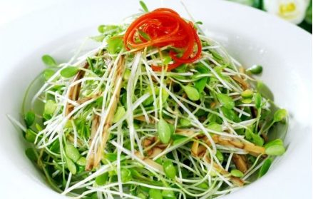 凉拌豌豆芽