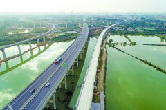 �ɻ���·���϶��̹�