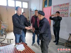 �����������ٻ�ɽ��ί���߷�ο����������׼ҺӴ�ƶ������