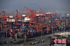 ���ù۲죺�й�����������Զ�ĵ������ڣ�