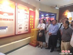 ���գ���ӽֵ���Ա�ɲ��ι�ѧϰ���������������ؽ��ܾ�ʾ����