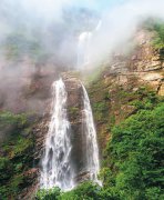 ®ɽ����Ȫ����ʢˮ��