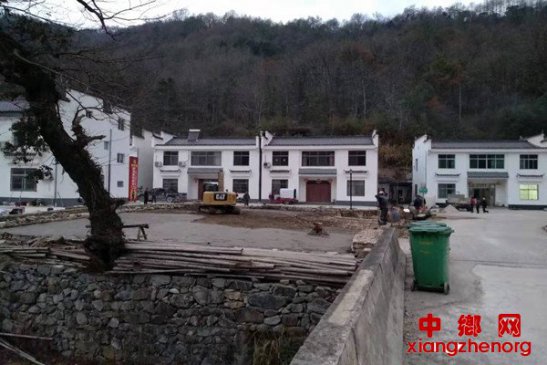 ����ʡ��Ϫ��ʯ�Ŵ壺������Ļ��㳡 ����������������