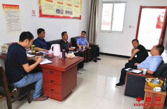 ������������������չ�����ɾ���һ�߹����ա��