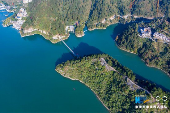 ��������С�Ϻ�������ɽɫ�þ���