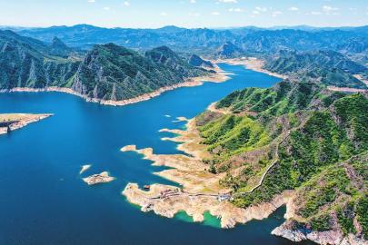 ��ˮ�³��ǡ�����æ