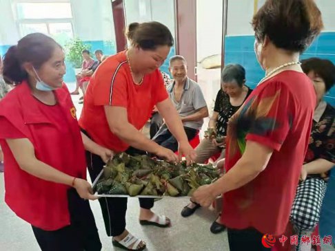 ���շ�������������ӭ���� ŨŨ������