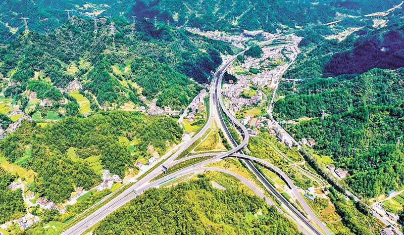 ����ʯ����ǭ������ͨ�� ȫ�߳���Լ1Сʱ