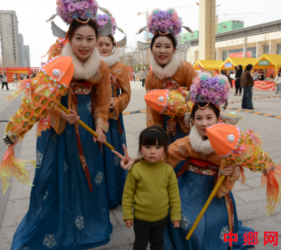 �����ɸ������� �����ڻ����赸��Ա�뺢ͯ�����´�����